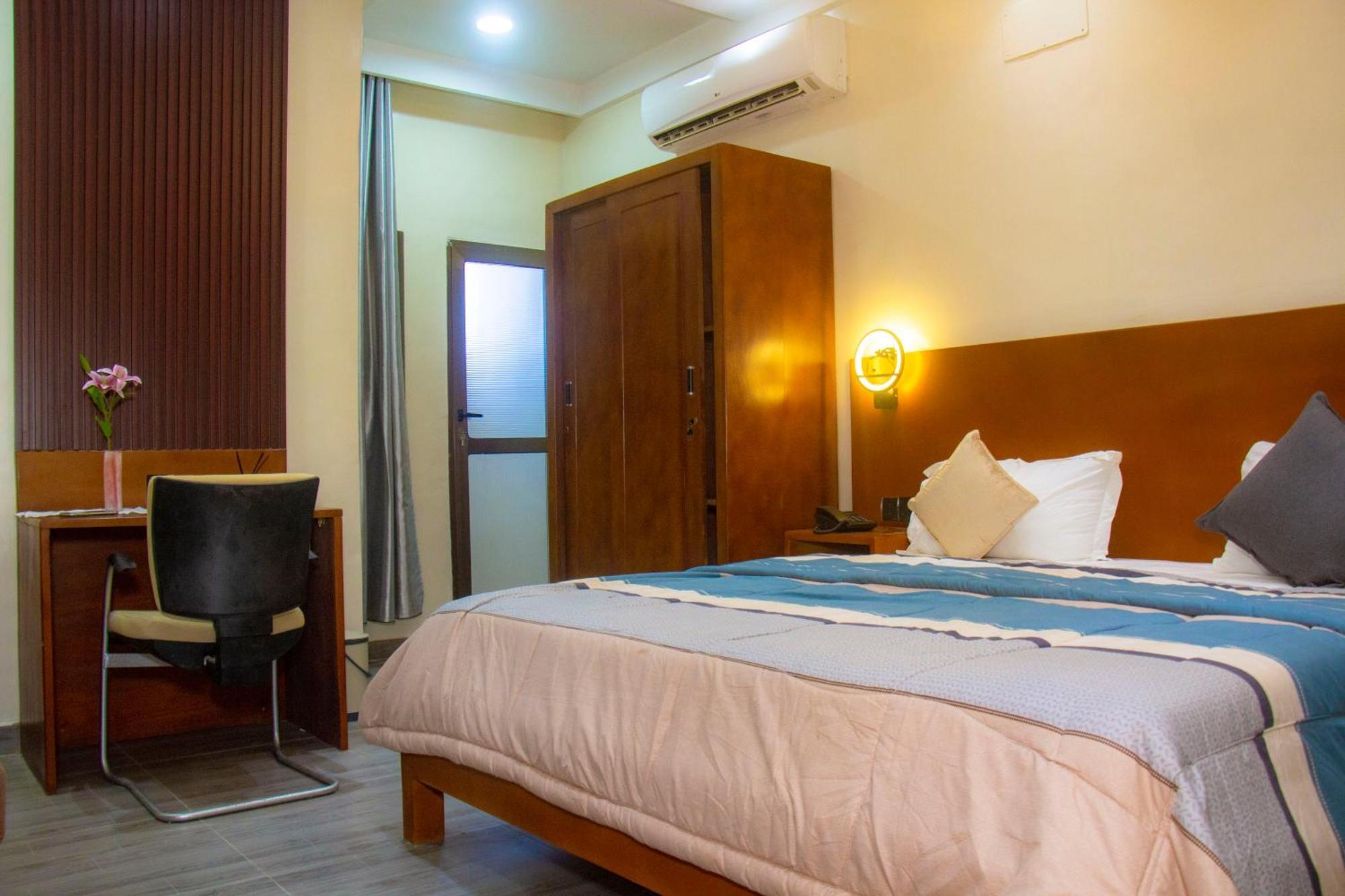 Hotel L'Apero Cotonou Exteriér fotografie