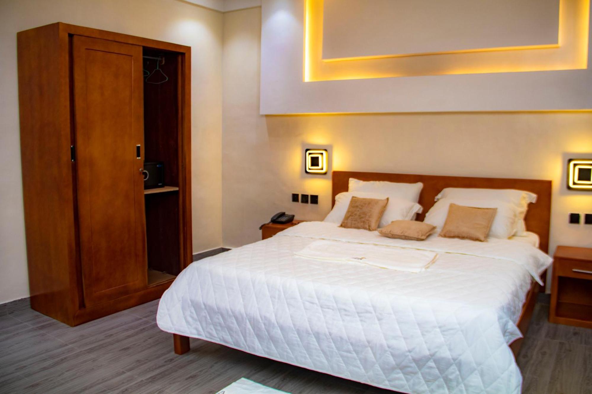 Hotel L'Apero Cotonou Exteriér fotografie